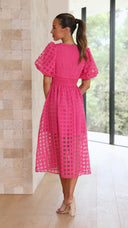 Bailey | Dames Midi Bruidsgast Jurk met Geruite Textuur en Pofmouwen