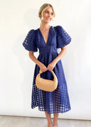 Bailey | Dames Midi Bruidsgast Jurk met Geruite Textuur en Pofmouwen