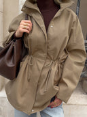 Brenda | Dames Utility Jacket met Trekkoord in de Taille en Hoge Hals