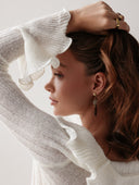 Della | Dames Scoop Neck Lange Mouw Ruffle Gebreide Tops