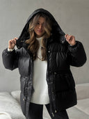 Esther | Dames Pufferjack met Koord in de Taille en Kap