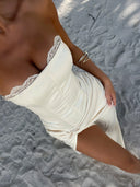 Kinsley | Dames Satijnen Strapless Maxijurk met Kantafwerking en Split