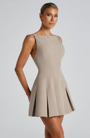 Lyra | Dames Mouwloze Uitlopende Hem Elegante Basis Mini Jurk
