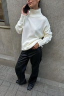 Macie | Dames Drop Shoulder Lange Mouw Turtleneck Gebreide Trui