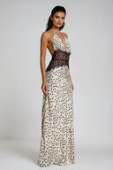 Selene | Dames Kanten Plunge Rugloze Maxi Jurk