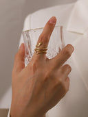 Vada | Dames Gewikkelde Slang Ring met Textuur en Schubben Detail